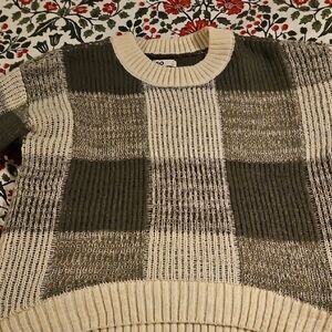 SO Ribbed Knit Sweater in Cream and Olive